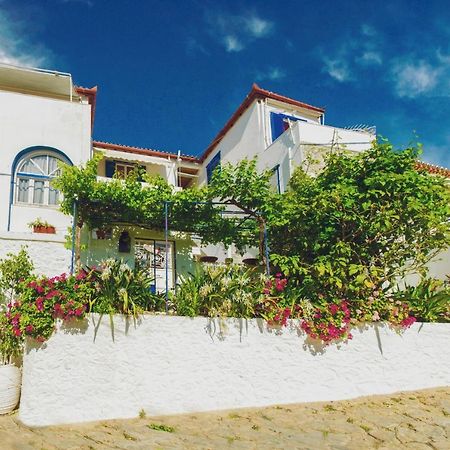 Zoe Apartments No 7 , Hydra Island Greece Екстериор снимка