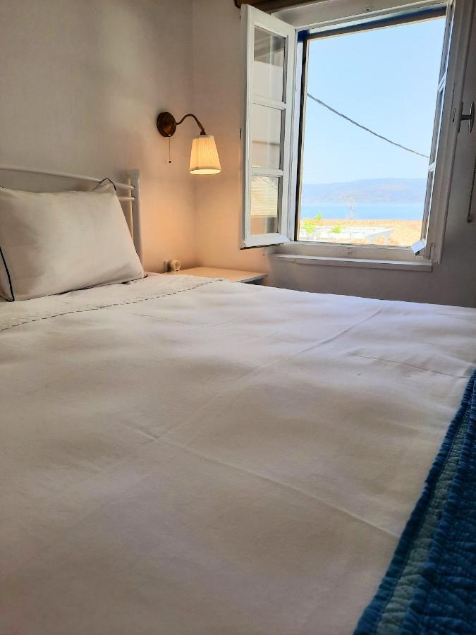 Zoe Apartments No 7 , Hydra Island Greece Екстериор снимка