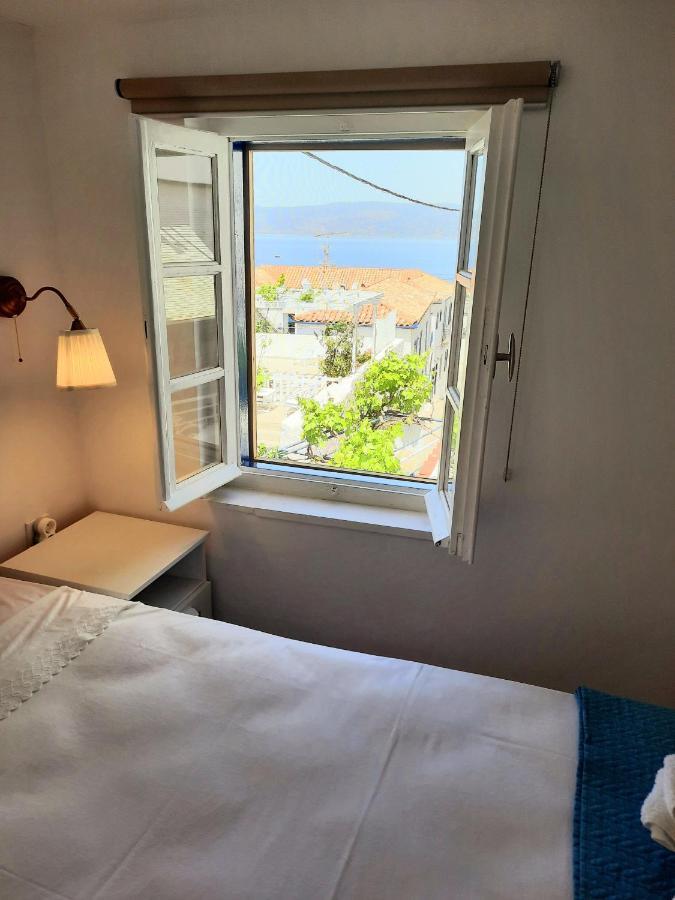 Zoe Apartments No 7 , Hydra Island Greece Екстериор снимка
